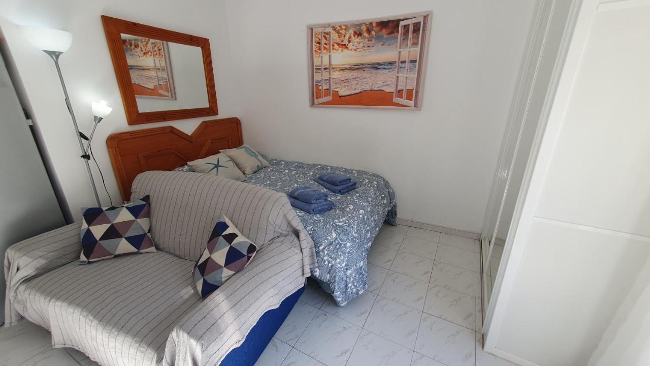 Apartamentos Eduardo Rico 内尔哈 外观 照片