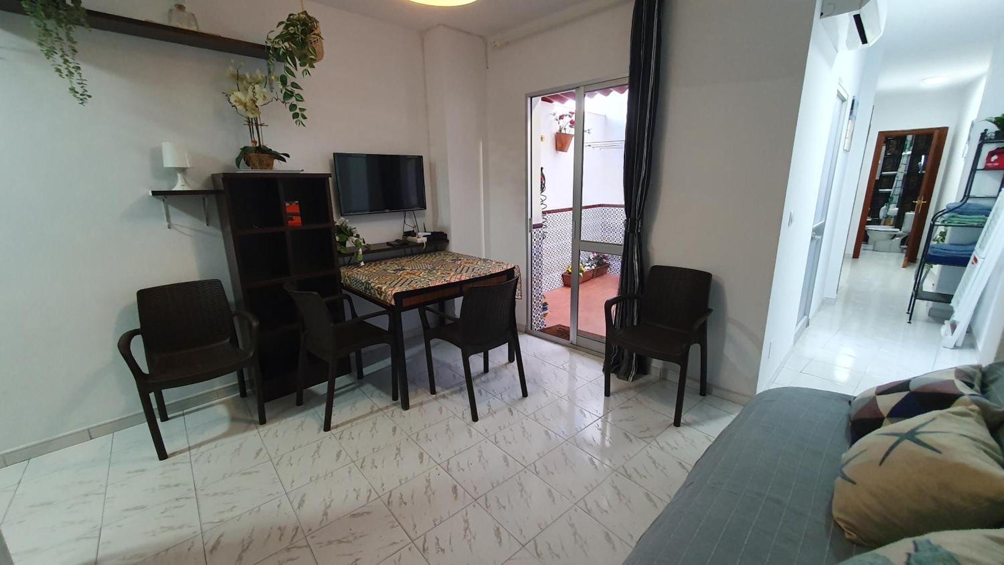 Apartamentos Eduardo Rico 内尔哈 客房 照片