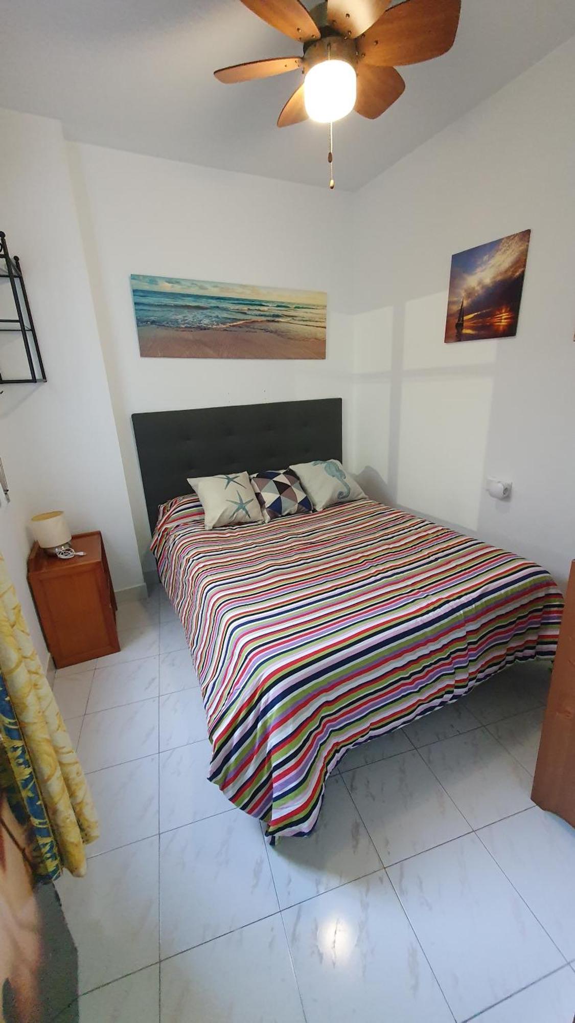 Apartamentos Eduardo Rico 内尔哈 客房 照片
